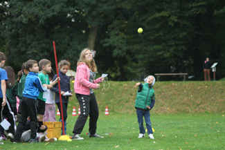 Hanauer 6-Kampf 2012 - Weitwurf, Sprint, Hürdenlauf, Slalom etc. standen auf dem Programm